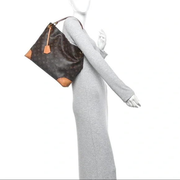 Louis Vuitton Berri PM - Picture 2 of 12